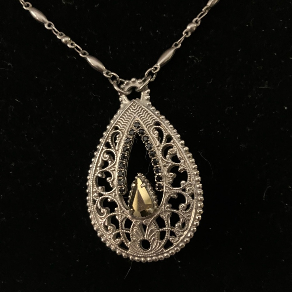 NWT Sorrelli Silver and Black Teardrop Necklace